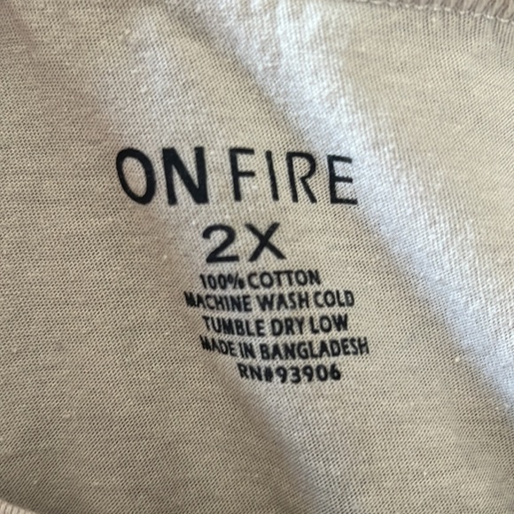 On Fire Enjoy the Little Things Smiley Face Tee Shirt - Picture 4 of 7